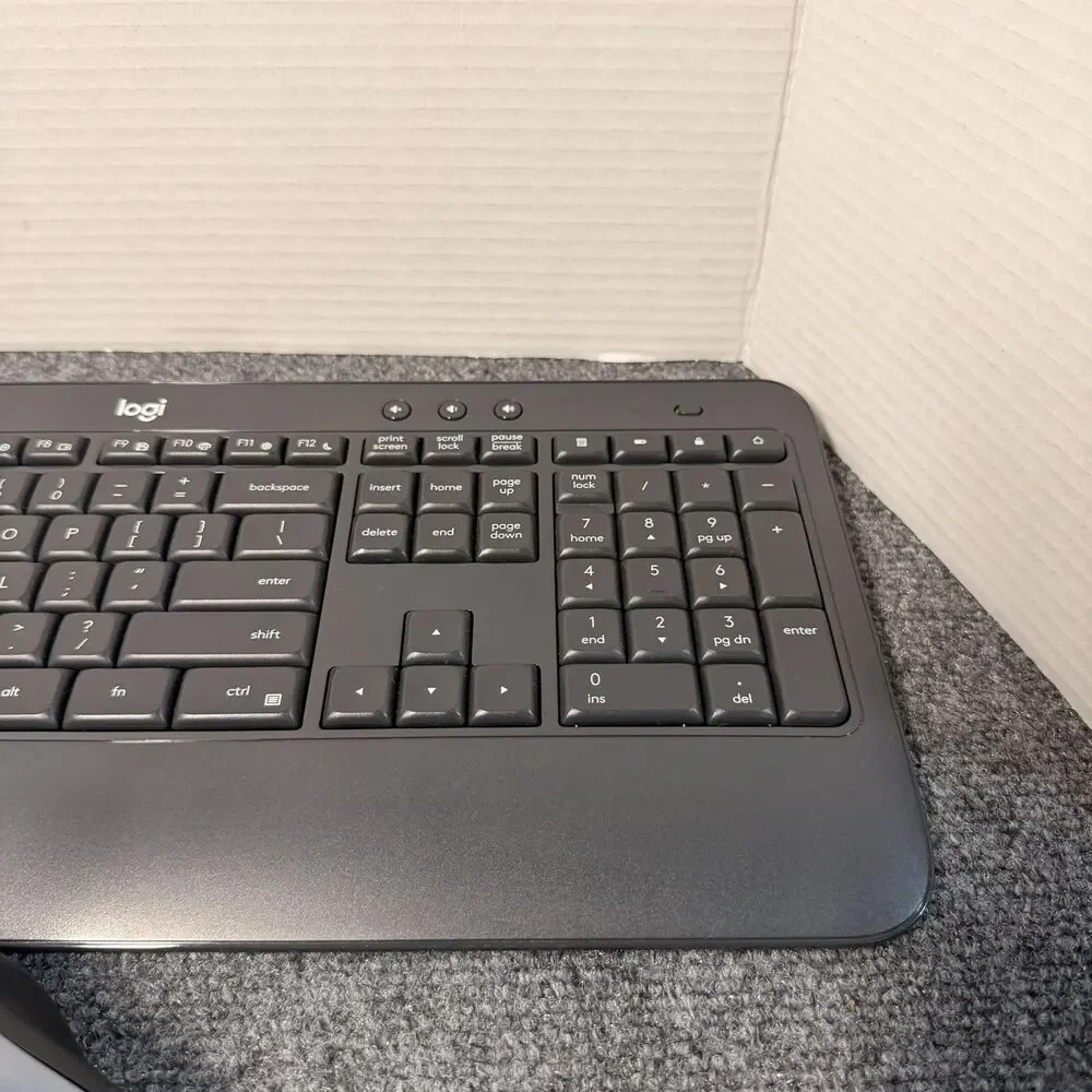 Logitech K540 Wireless Keyboard Mouse Combo 2.4GHz USB Black Full Size PC